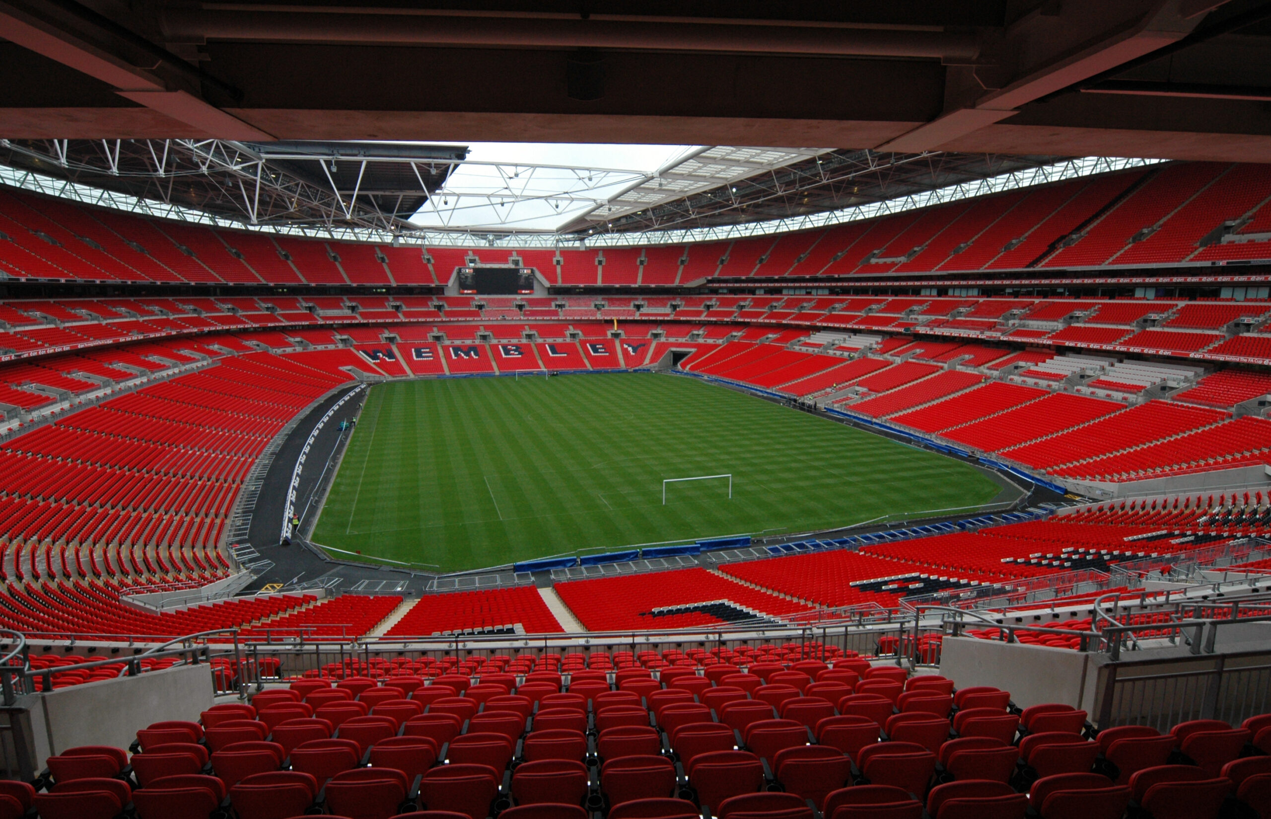 Sân vận động Wembley — bối cảnh đặt cược xiên bóng đá tại sảnh thể thao RR88